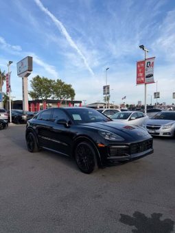 
										2023 Porsche cayenne coupe GTS full									