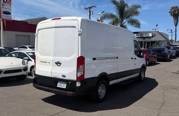
								2016 Ford transit 150 cargo van full									