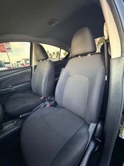 
										2013 Nissan versa full									