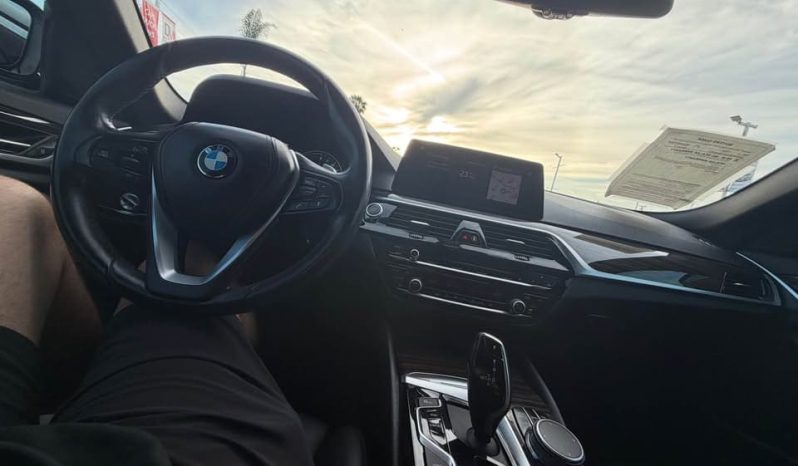 
								2019 BMW 5 series 530e iPerformance Sedan 4D full									