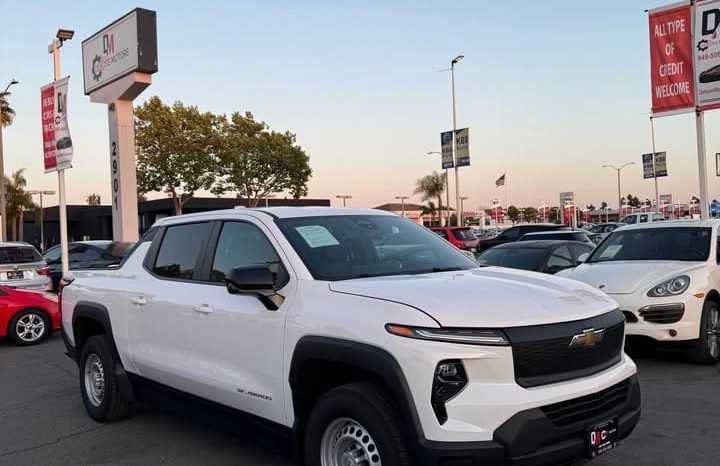 
								2024 Chevrolet silverado ev Work Truck Pickup 4D 6 ft full									