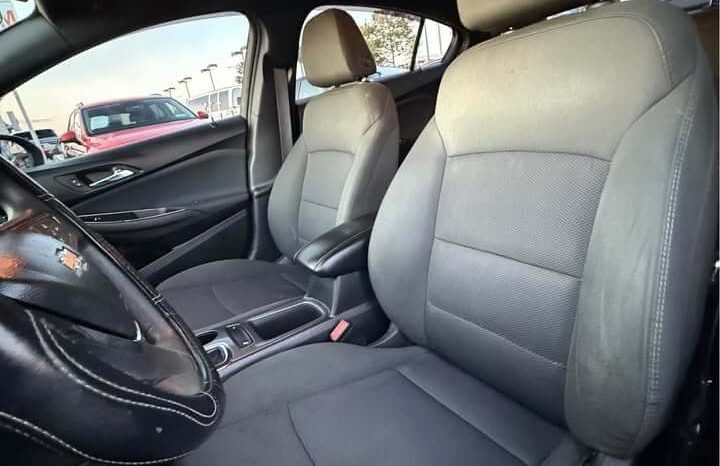 
								2017 Chevrolet Cruze full									