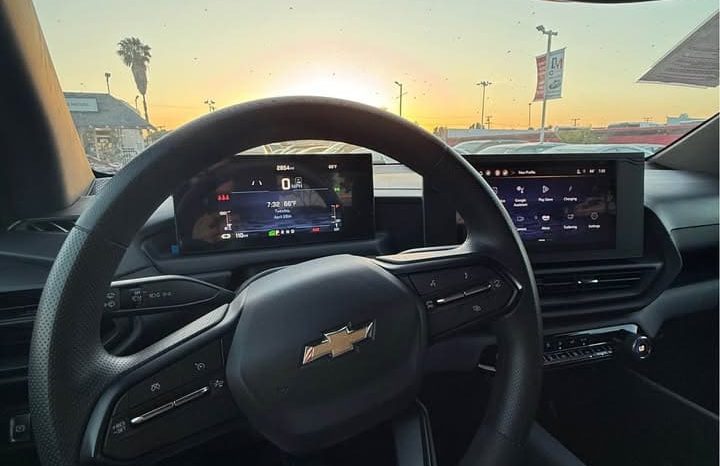 
								2024 Chevrolet silverado ev Work Truck Pickup 4D 6 ft full									