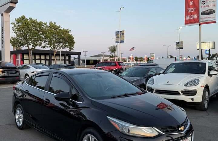 
								2017 Chevrolet Cruze full									