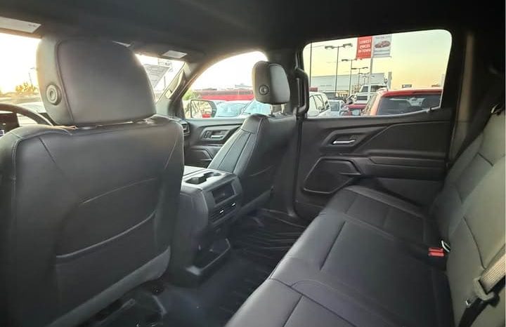 
								2024 Chevrolet silverado ev Work Truck Pickup 4D 6 ft full									