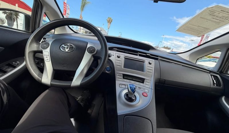 
								2013 Toyota prius full									