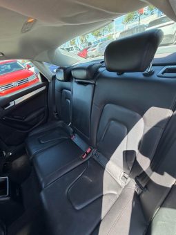 
										2010 Audi a4 2.0T Premium Sedan 4D full									