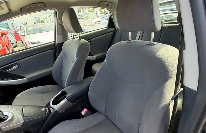 
								2013 Toyota prius full									