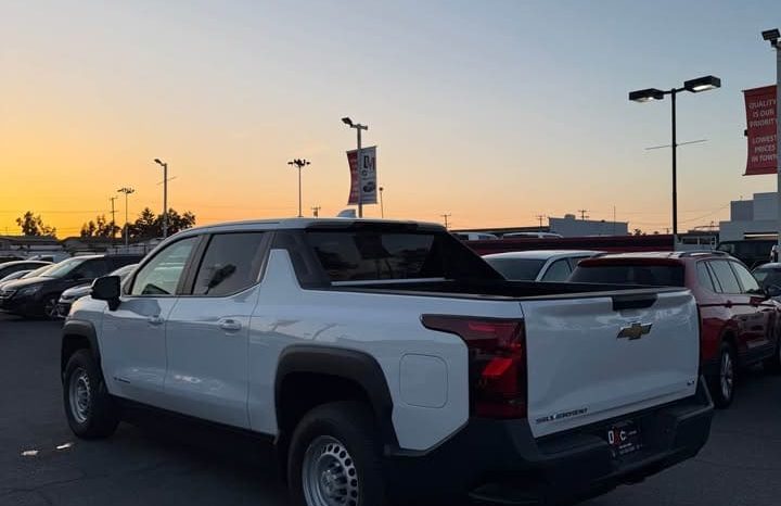 
								2024 Chevrolet silverado ev Work Truck Pickup 4D 6 ft full									