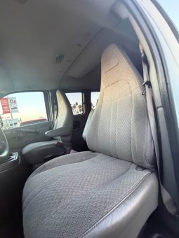 
										2018 Chevrolet express 3500 passenger full									