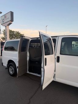 
										2018 Chevrolet express 3500 passenger full									