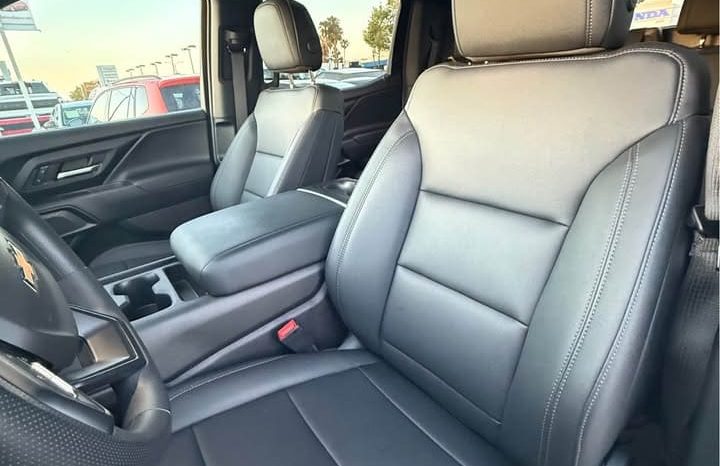 
								2024 Chevrolet silverado ev Work Truck Pickup 4D 6 ft full									