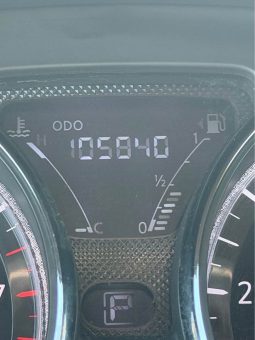
										2015 Nissan versa full									