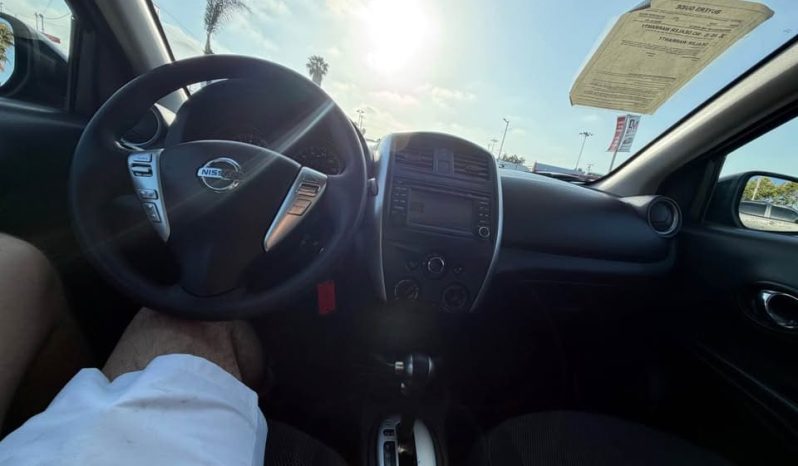 
								2015 Nissan versa full									