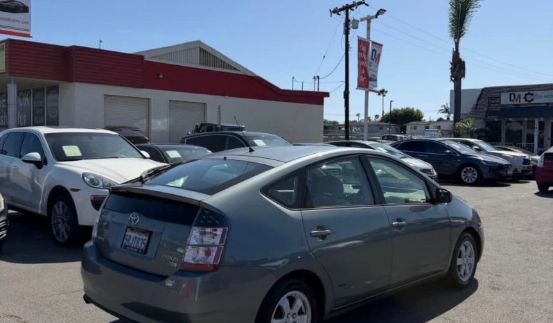 
								2005 Toyota Prius full									