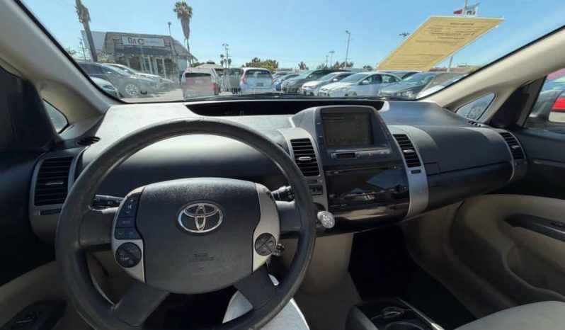 
								2005 Toyota Prius full									