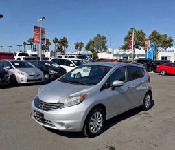 2015 Nissan versa