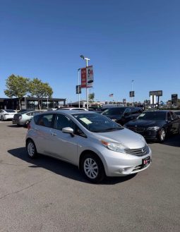 
										2015 Nissan versa full									