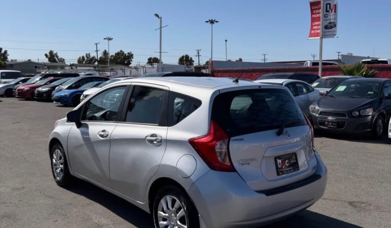 
								2015 Nissan versa full									