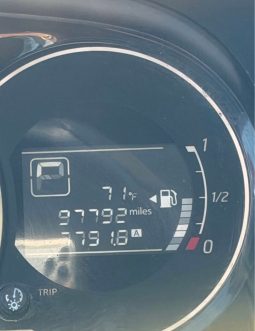 
										2015 Nissan versa full									