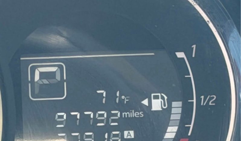 
								2015 Nissan versa full									
