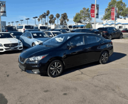 2021 Nissan versa SV
