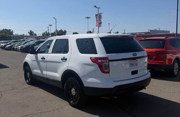 
								2015 Ford explorer Police full									