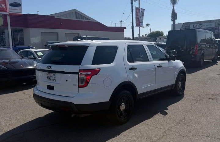 
								2015 Ford explorer Police full									