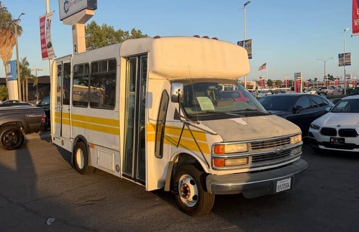 
								2001 Chevrolet express 3500 passenger full									