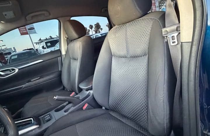 
								2016 Nissan sentra SR Sedan 4D full									