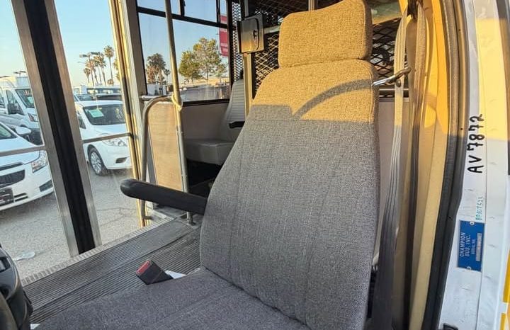 
								2001 Chevrolet express 3500 passenger full									