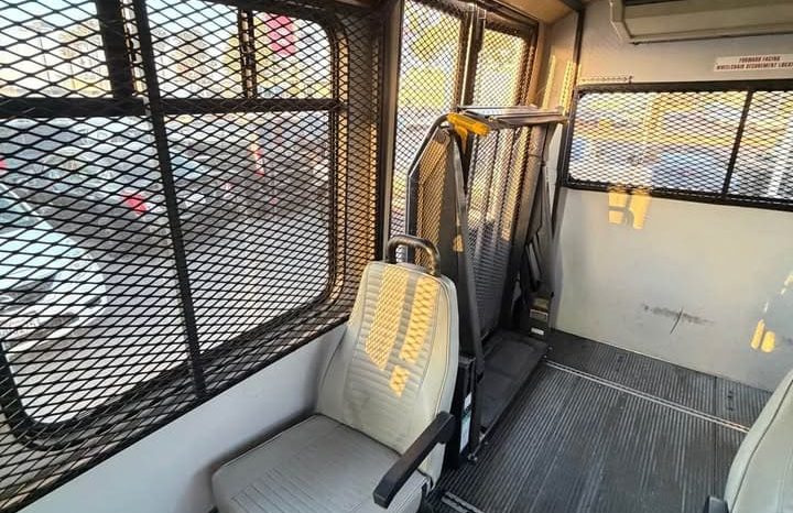 
								2001 Chevrolet express 3500 passenger full									