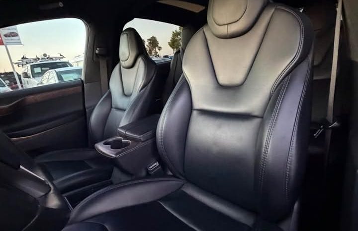 
								2019 Tesla model x Long Range Sport Utility 4D full									