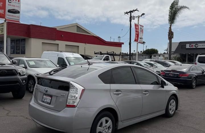 
								2010 Toyota prius full									