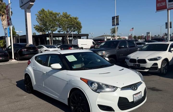 
								2013 Hyundai veloster full									