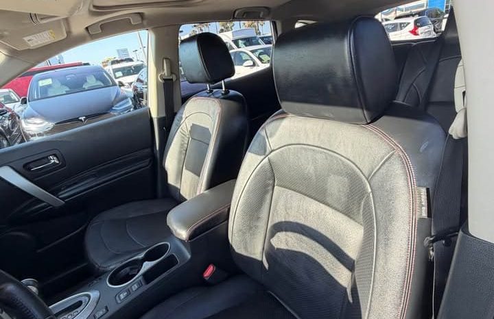 
								2013 Nissan rogue full									