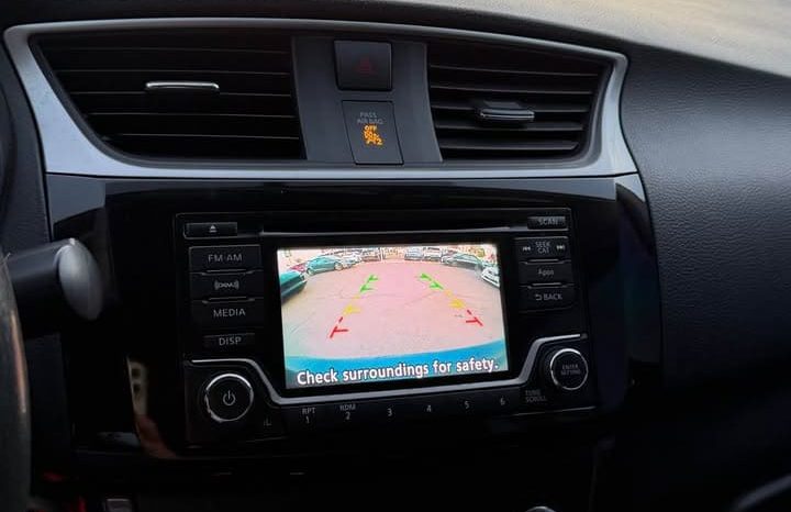 
								2016 Nissan sentra SR Sedan 4D full									