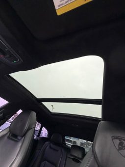 
										2020 Lamborghini urus Sport Utility 4D full									