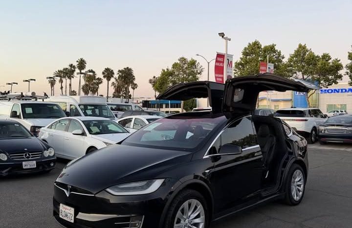 
								2019 Tesla model x Long Range Sport Utility 4D full									