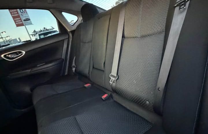 
								2016 Nissan sentra SR Sedan 4D full									