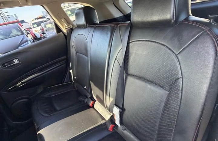 
								2013 Nissan rogue full									
