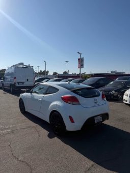 
										2013 Hyundai veloster full									