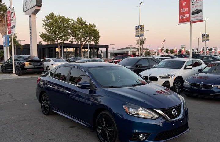 
								2016 Nissan sentra SR Sedan 4D full									