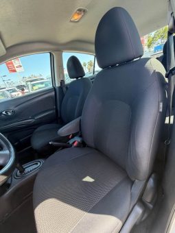
										2013 Nissan versa full									