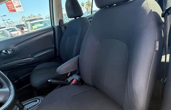 
								2013 Nissan versa full									
