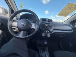 
										2012 Nissan versa full									