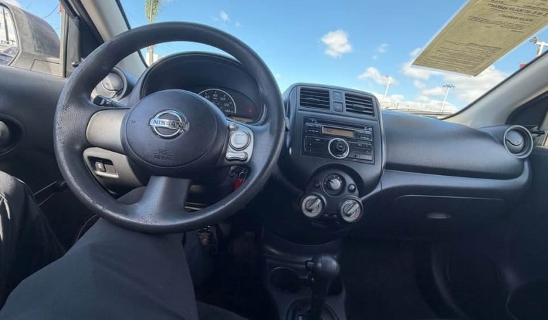 
								2012 Nissan versa full									