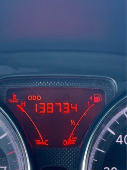 
										2013 Nissan versa full									