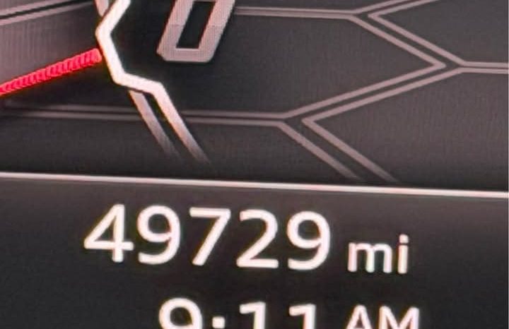 
								2020 Lamborghini urus Sport Utility 4D full									