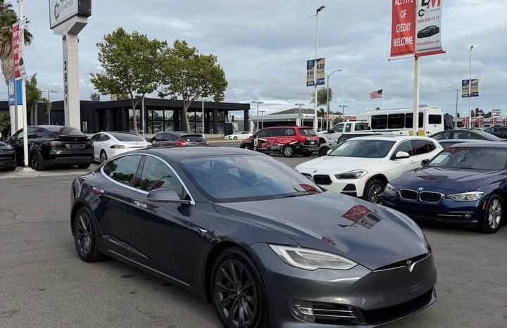 
								2018 Tesla model s 100D Sedan 4D full									